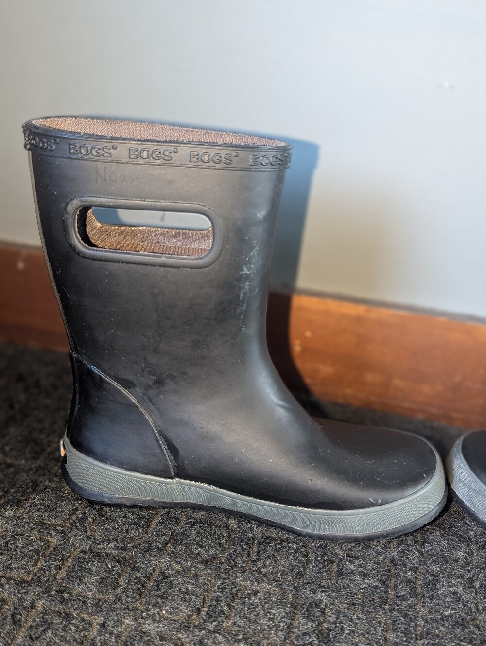 BOGS Rain Boots Big Kid 3 - Picture 5 of 7